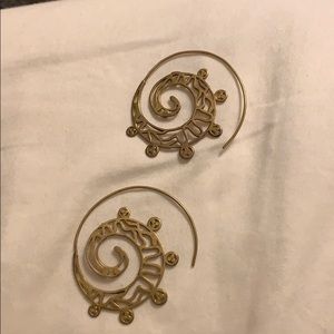 Gold earrings